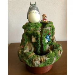 DIORAMA TOTORO AND MEIL PLAYING BY THE RIVER - MY NEIGHBOUR TOTORO Décoration