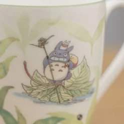 Discount Mug Totoro on a leaf - My Neighbor Totoro Kitchenware