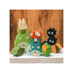 Wood Figurine Totoro with Soot Sprites - My Neighbor Totoro Toys